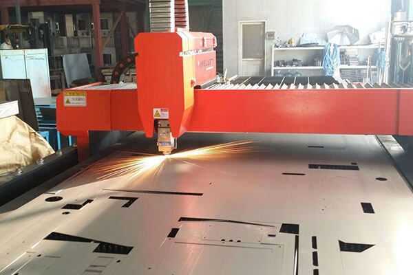 使用激光切割机精密度明显提升-钣金加工珠海机箱机柜设备外壳激光切割星空官方入口